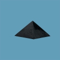 Schungit Pyramide poliert 70x70 mm
